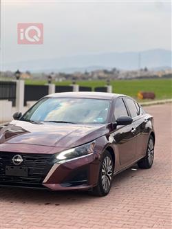 نيسان ألتيما